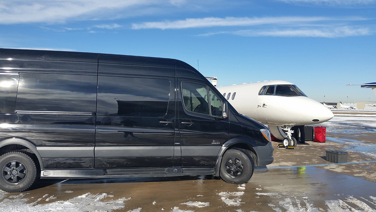 airport-bline-xpress-limo-vail-aspen